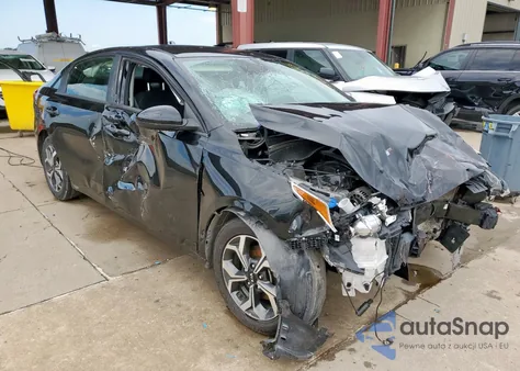 2021 Kia Forte Fe из США, поврежденный, VIN 3KPF24AD8ME312996